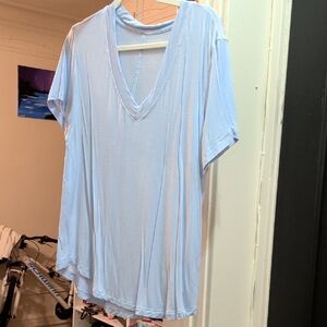 American Eagle Outfitters Light Blue Short Sleeve Tee